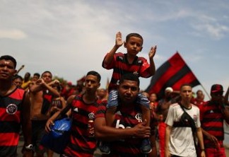 Flamengo aposta em novo patrocínio para diminuir prejuízo com arrecadação