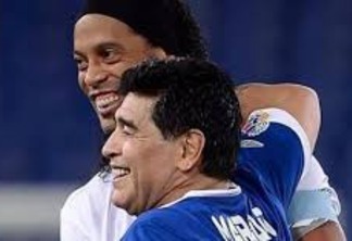 Ronaldinho pode voltar ao futebol e ter Maradona como treinador