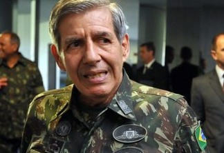 'Desonestidade intelectual', afirma general Augusto Heleno ao atacar jornalista paraibano nas redes sociais