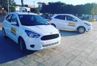 GESTÃO DO AMOR: veículo da prefeitura de Monteiro é flagrado em motel
