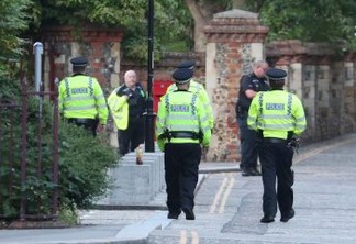 Polícia diz que ataque com faca no sul da Inglaterra foi ato terrorista
