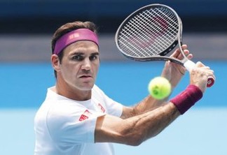 Federer passa por cirurgia no joelho e diz que não jogará mais em 2020