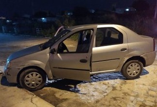 Polícia prende dupla e recupera carro roubado em Campina Grande