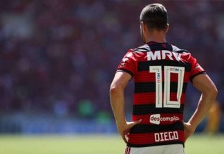 Em fim de contrato, Diego não descarta se aposentar no Flamengo: 'É uma possibilidade'