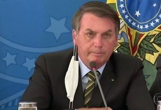 Bolsa cai 1% após Bolsonaro dizer que está com coronavírus