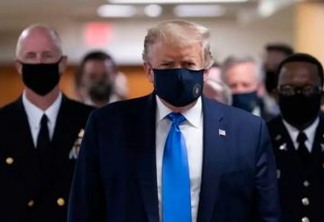 MUDANDO A POSTURA: Trump afirma que usar máscara é um gesto "patriótico"