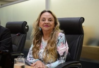 Doutora Paula solicita ao governo instalação de UTI Neonatal no Hospital Regional de Cajazeiras