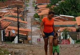 Covid-19 encontra situação inédita no Brasil devido à desigualdade social acentuada, diz secretário