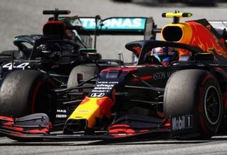 Hamilton nega qualquer problema com Albon após tirar o piloto do pódio em duas corridas