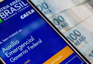 Quase metade dos domicílios brasileiros receberam auxílio em junho
