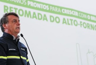O presidente Jair Bolsonaro, discursa durante a cerimônia de reativação do alto-forno 1 da Usiminas