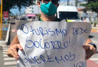 Profissionais da área do turismo protestam em João Pessoa; VEJA VÍDEO