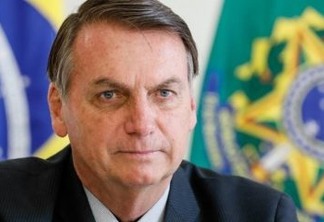 Bolsonaro critica medidas nos estados e municípios que mantêm escolas fechadas