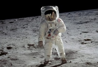 Nasa traça plano para levar primeira mulher à Lua até 2024