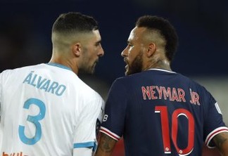 Expulso, Neymar protesta contra racismo: 'Arrependimento é por não ter dado na cara desse babaca' - VEJA VÍDEO