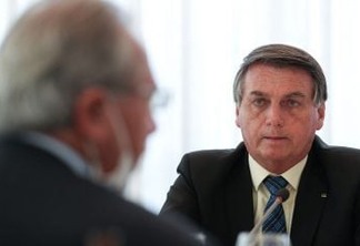 O ministro da Economia, Paulo Guedes e o presidente da República, Jair Bolsonaro, durante a reunião com o Ministro-Chefe da Secretaria de Governo da Presidência da República, Luiz Eduardo Ramos e Parlamentares.