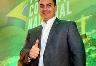 CENSURA: Justiça proíbe TV Globo de exibir documentos do caso das "rachadinhas" de Flávio Bolsonaro