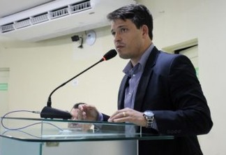 "ME SENTI TRAÍDO": vereador Pedrinho Batista demonstra insatisfação com o governo de João Azevedo - VEJA VÍDEO