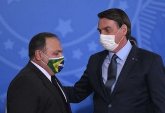 Saúde planeja 'Dia D' com cloroquina e fala de Bolsonaro