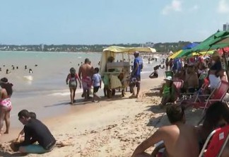 João Pessoa registra aglomerações na Praia do Cabo Branco durante feriado