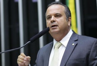 Ministro do Desenvolvimento visita Paraíba e autoriza construção de barragem e retomada de obras, em Patos