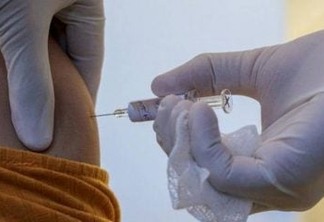 EUA afirma que população terá vacina contra o coronavírus de graça