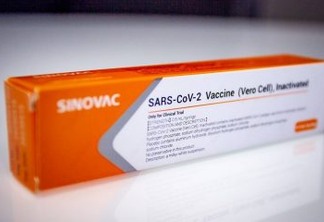 "EVENTO ADVERSO GRAVE": Anvisa suspende estudos clínicos da vacina Coronavac