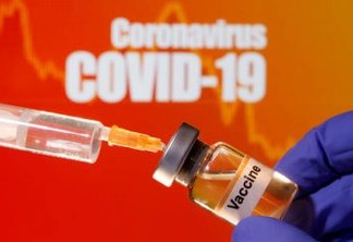 Vacina contra Covid-19 não deve ser oferecida para toda população em 2021, diz Ministério da Saúde