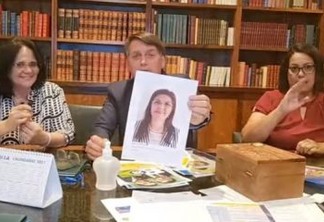 'Boa sorte': em live, Bolsonaro e Damares pedem votos para candidata a prefeita em Cabedelo; VEJA VÍDEO