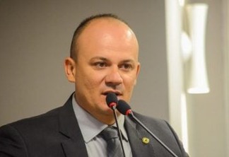 Cabo Gilberto sai em defesa de Bolsonaro e culpa Rodrigo Maia e PT pela atual situação do Brasil