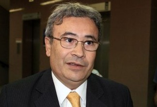 FORA DA DISPUTA?! Advogado Harrison Targino afirma que decisão do TSE impede Ricardo de disputar as eleições 2020 - OUÇA
