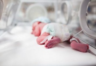 Brasil ocupa 10ª posição em ocorrência de partos prematuros e especialista fala sobre cuidados com o bebê que nasce antes do tempo