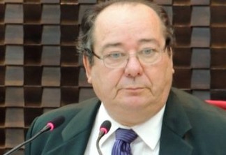 Investigado da Operação Calvário: STJ cancela aposentadoria de Arthur Cunha Lima no TCE-PB