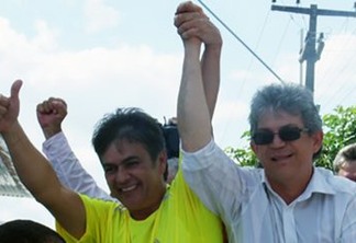Cássio Cunha Lima afirma que "eleição de 2014 foi roubada" e comenta inelegibilidade de Ricardo: "Justiça tardia não é justiça"