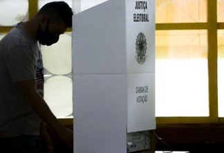 PLEITO NO BRASIL: Eleições têm 29 prisões, 923 urnas quebradas e e-Título instável