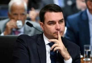 ‘Agora deu ruim’: diz ex-assessora de Flávio Bolsonaro após a divulgação do esquema das ‘rachadinhas’