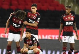 Em clima de mudança, Flamengo acende acende barril de pólvora
