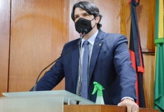 “Sensação de dever cumprido": emocionado, Léo Bezerra se despede da CMJP