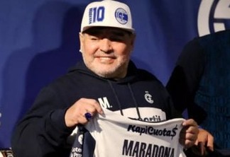 Contêiner esquecido pode ser baú do tesouro de Maradona