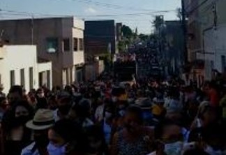 Multidão acompanha homenagens e sepultamento do ex-prefeito de Cacimba de Dentro Dr. Edmilson Gomes - VEJA VÍDEO