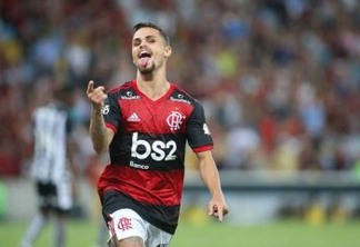 Flamengo recebe proposta de clube árabe para emprestar Michael
