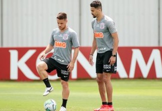 SURTO DE COVID-19: Dez jogadores do Corinthians testam positivo para a doença