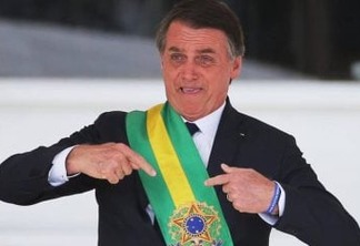Em meio a pandemia do coronavírus, Bolsonaro afirma que a imprensa é o maior problema do Brasil