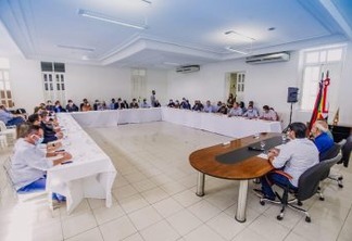 Em primeira reunião do ano com secretários, Cícero reitera necessidade de excelência e agilidade nos serviços para população
