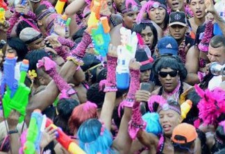 Infectologista reforça importância de não aglomerar no feriado de Carnaval: o vírus continua circulando