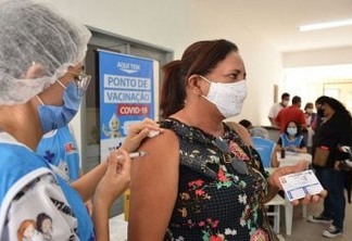 Justiça permite vacinação para trabalhadores de saúde em João Pessoa