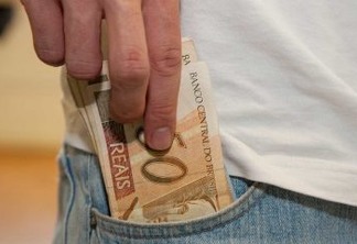 Renda domiciliar per capita fica em R$ 1.380 em 2020, revela IBGE