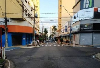 Covid-19: a cidade brasileira que viu casos desabarem após 'lockdown de verdade'