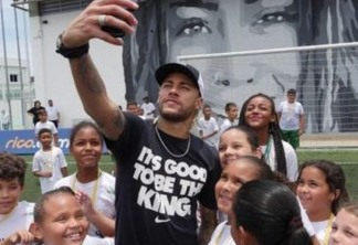 Neymar lamenta pandemia e instituto fechado há um ano: “Já deu esse vírus” - VEJA VÍDEO