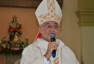 Durante missa, arcebispo da Paraíba critica a postura dos jovens no pior momento da pandemia: "Não estão percebendo o que está acontecendo no país?"